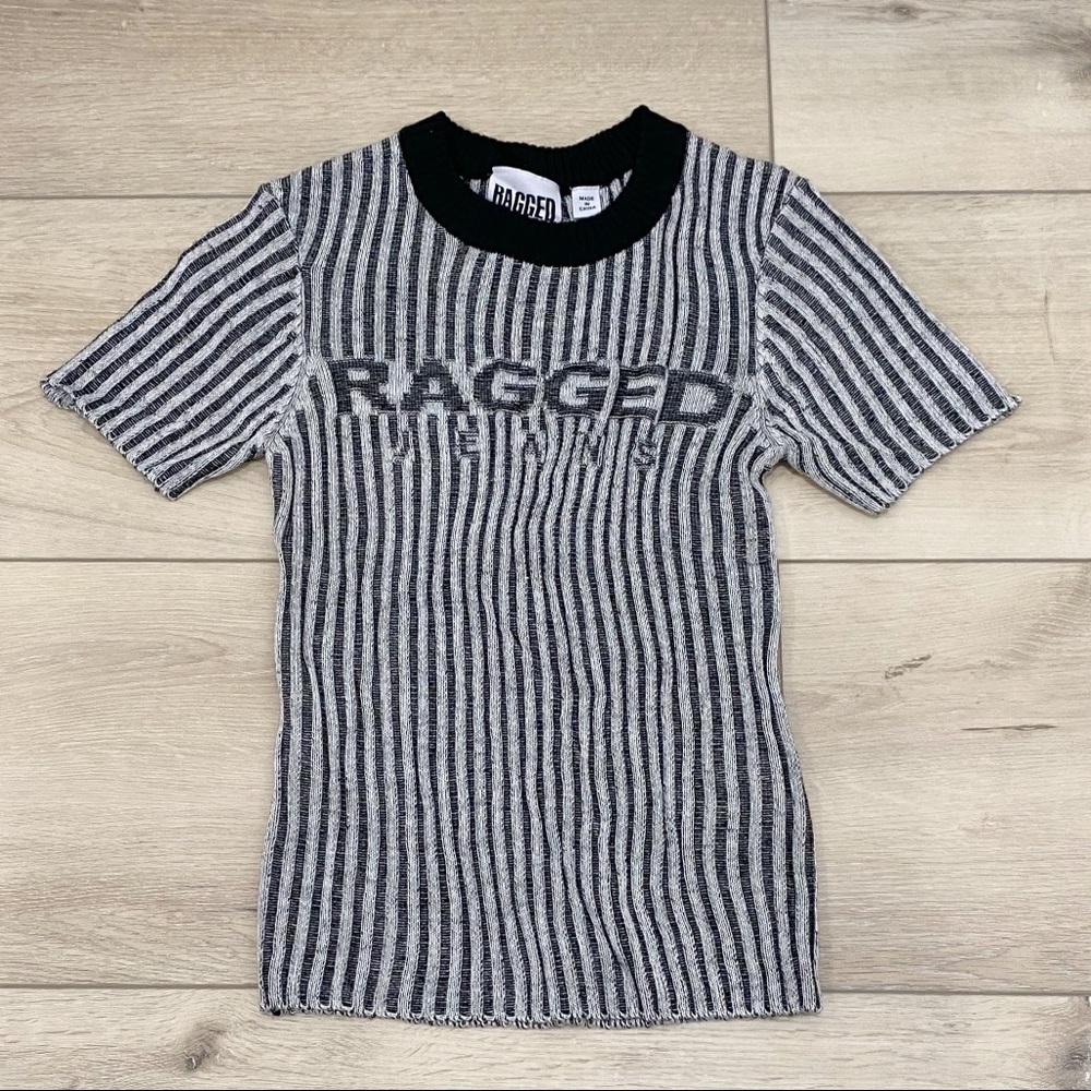 RAGGED JEANS KNIT TOP